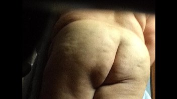 Большая задница и волосатая писька – скрытая съемка толстой женщины