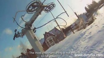 Молодые Русские экстремалы перепихнулись на снегу